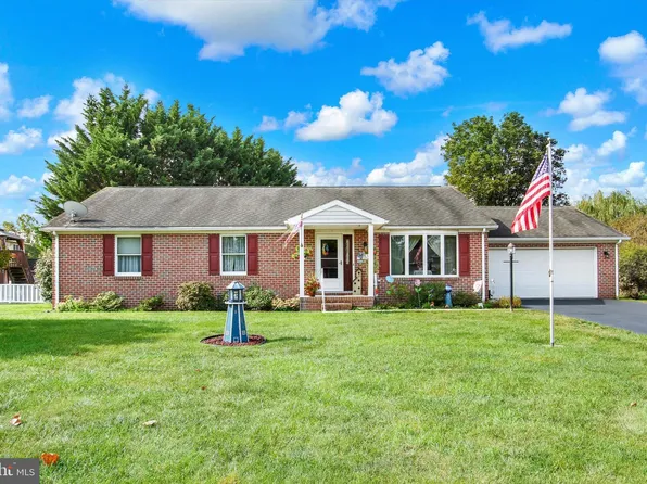 11902 Rinehart Dr, Waynesboro, PA 17268