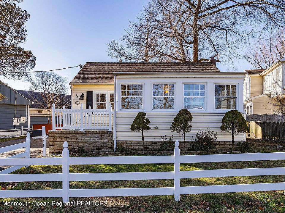 916 Woodmere Drive, Keyport, NJ 07735 Zillow