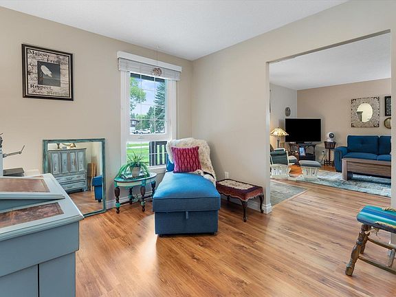 4th image of 5802 172nd St NW