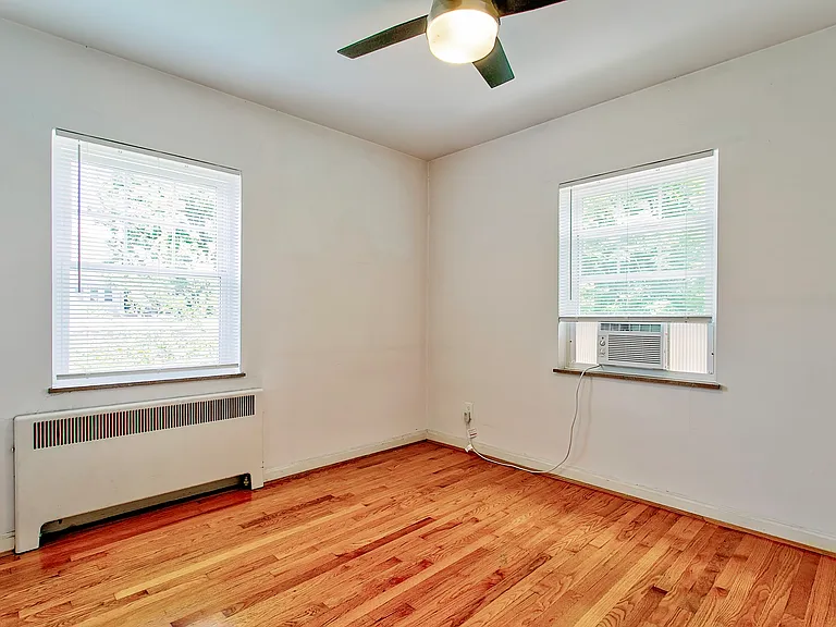 2820 Griffiths Ave #4 — Photo 9