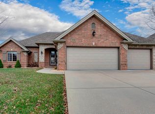 2802 E Chinkapin St, Springfield, MO 65804