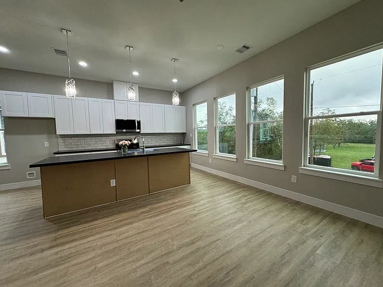 4921 Pederson St #A — Photo 12