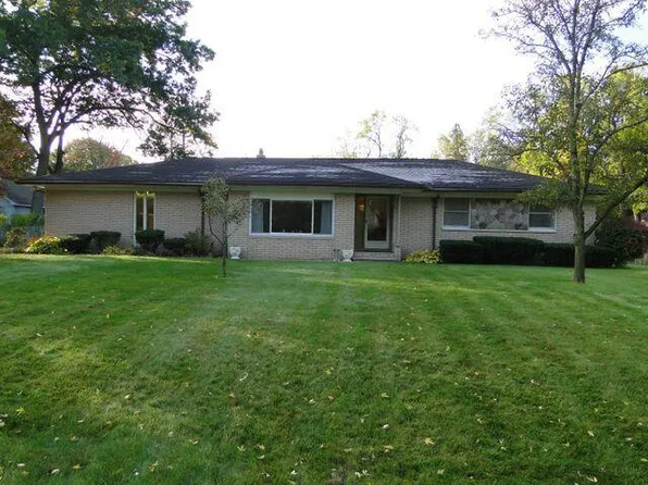 8801 Kratage Ave N, Commerce Township, MI 48382