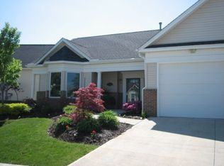 8728 Jonathan Dr #15A, North Royalton, OH 44133