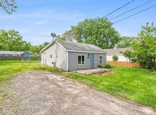 6048 Pearl St, Burton, MI 48509