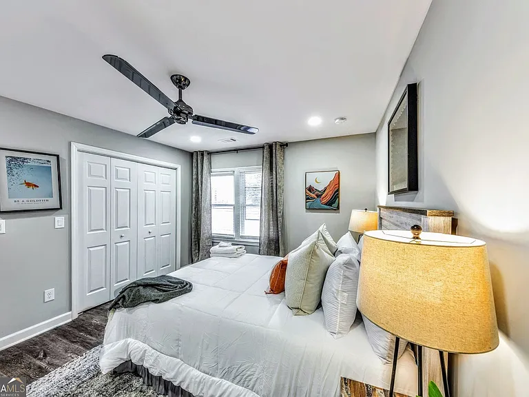 6230 Love St — Photo 24