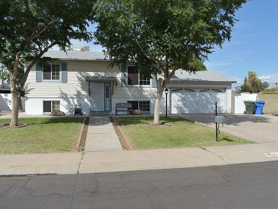 1st image of 3702 W Dahlia Dr