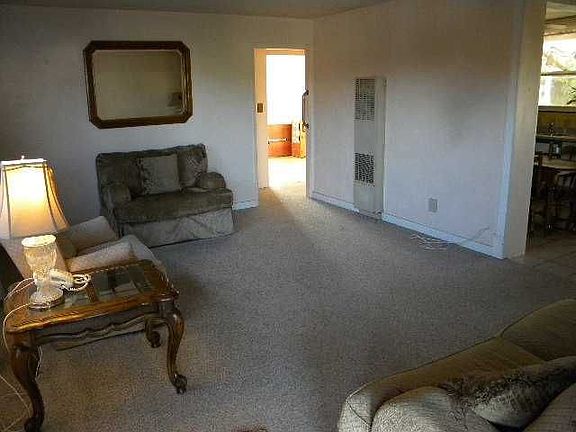 5th image of 331 Ebony Ave