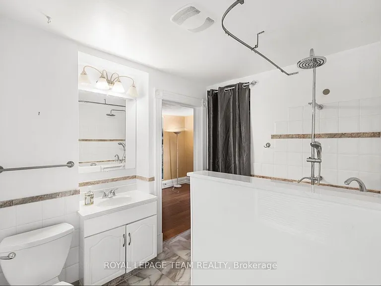 509 Moffat St — Photo 14