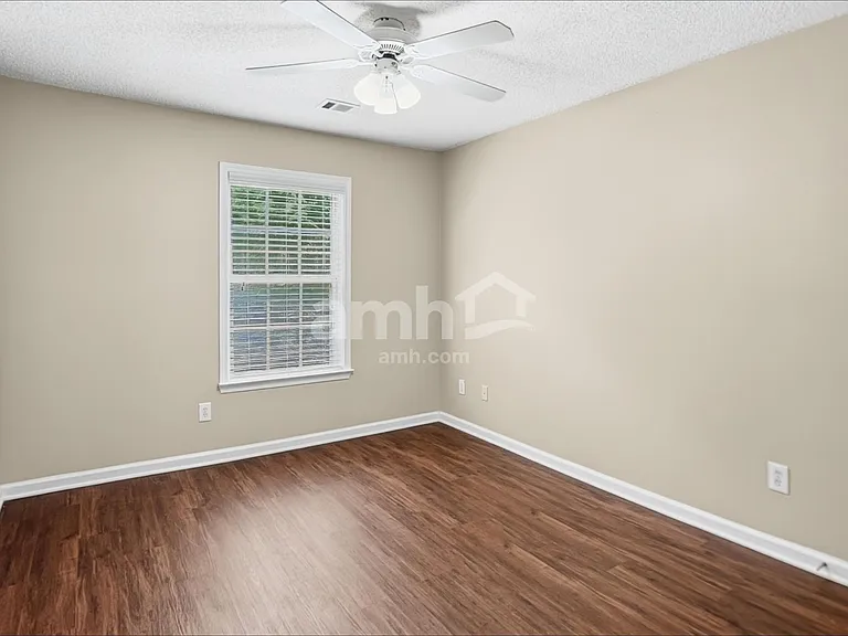3450 Ridgefair Dr — Photo 13