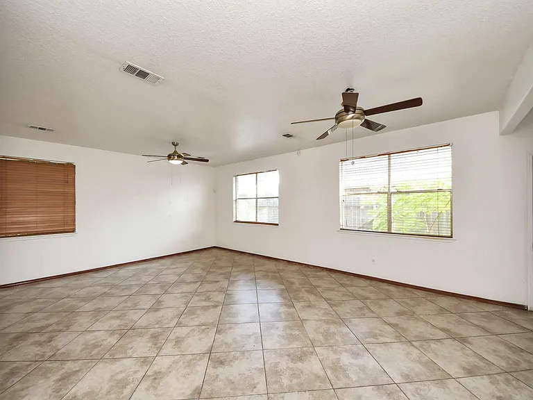 20218 Bronze Bluff Dr — Photo 5