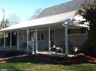 34 Quartz Rd, Levittown, PA 19057