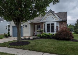 412 Aster Pl, Mount Laurel, NJ 08054