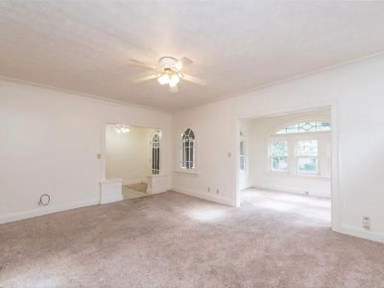 739 E Mitchell Ave — Photo 2