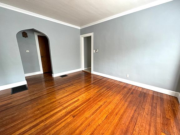 5th image of 1221 N Linwood Ave