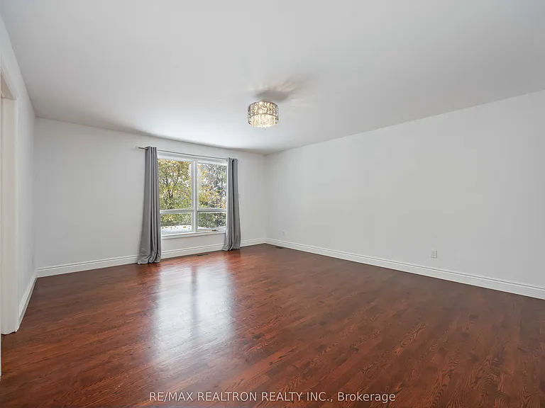 12 Donwoods Dr — Photo 24
