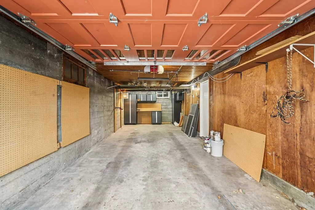 7002 28th Ave. NW - 3 bedrooms — Photo 4