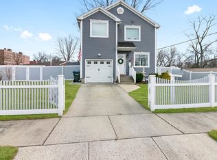 115 Clayton St, Springfield, MA 01107