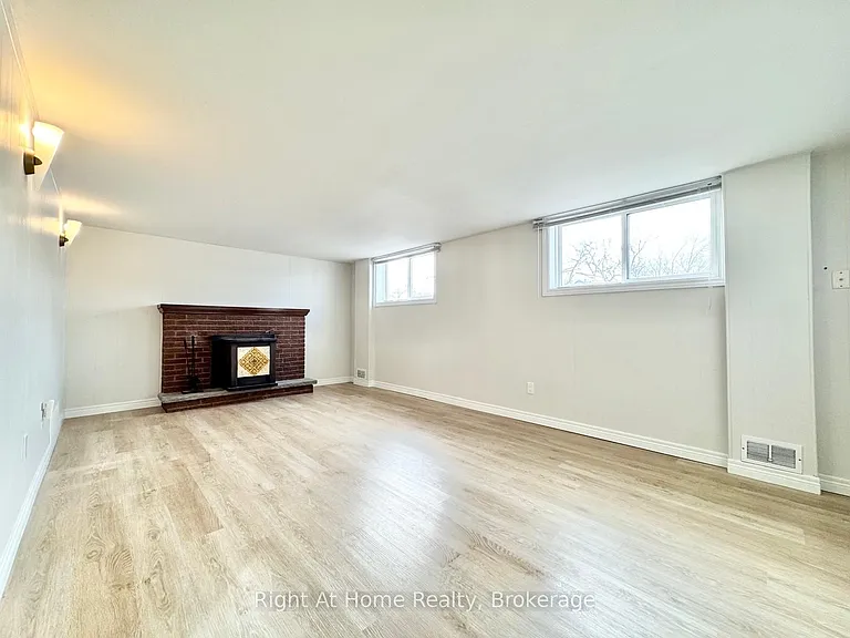 221 1st Rd E — Photo 16
