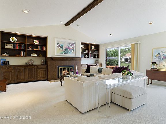 5th image of 245 Arrowwood Dr