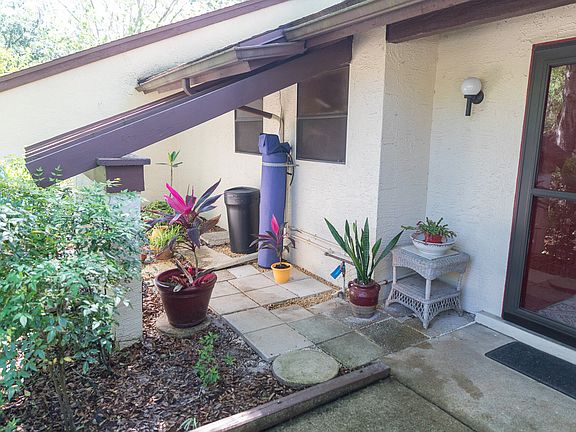 2nd image of 4047 Arrowwood Ct