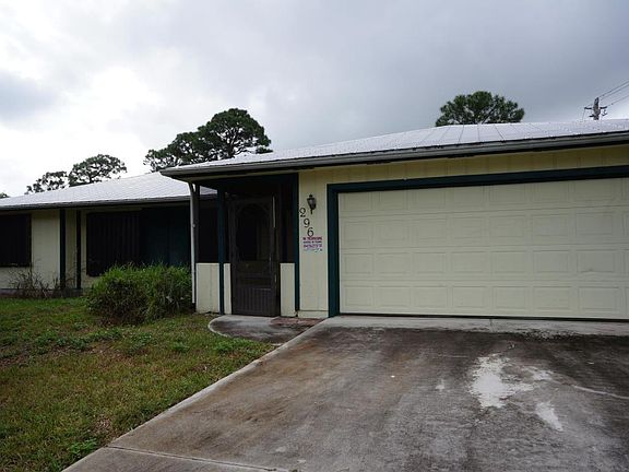 5th image of 296 SW Glenwood Dr