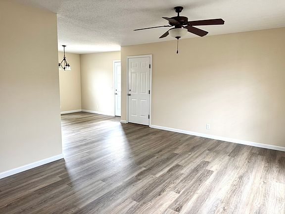 2nd image of 110 Excalibur Blvd