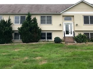 32 Winters Ln, Middletown, NY 10940