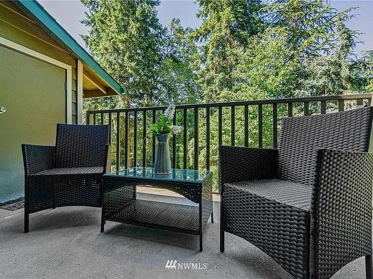 13801 Old Redmond Rd #D208 — Photo 13