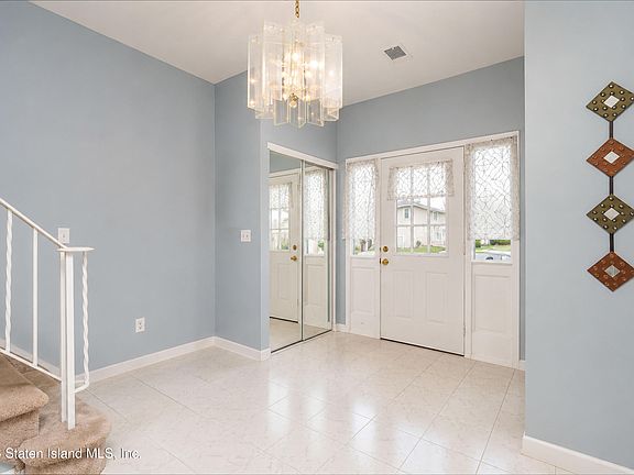 2nd image of 212 Gervil St