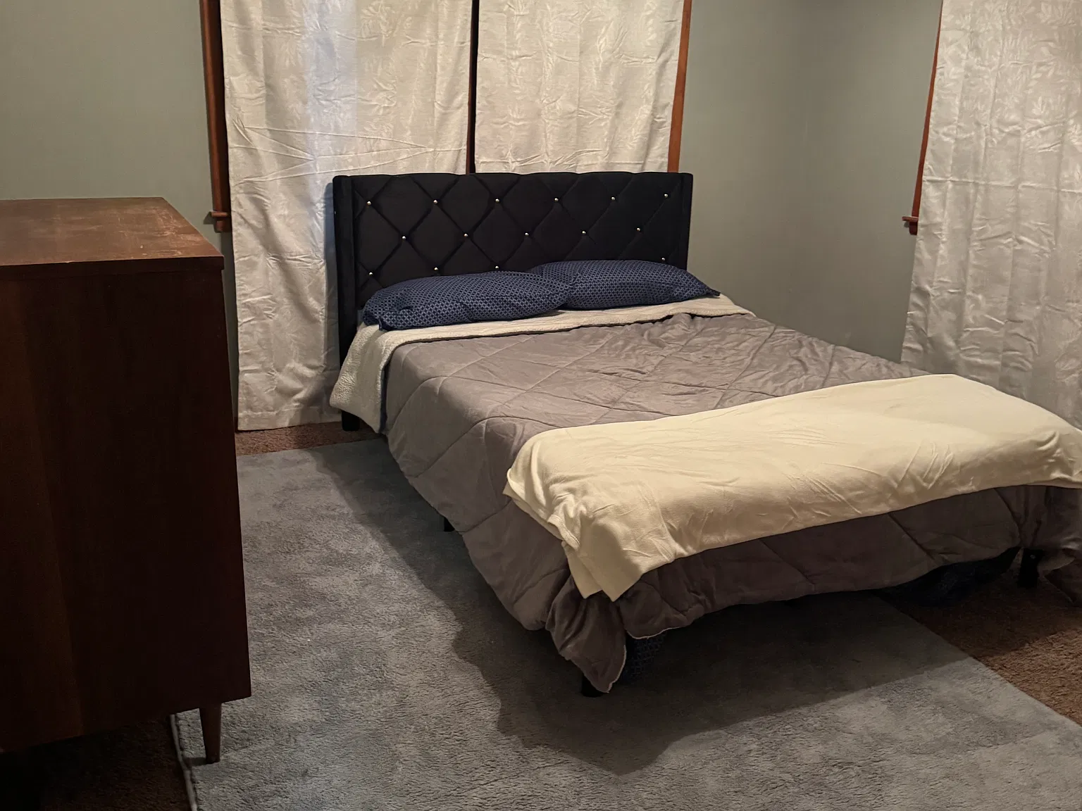 1010 Shelden St — Photo 3