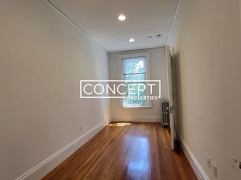 379 Commonwealth Ave #8F — Photo 11