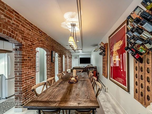 2nd image of 45 W 90th St #1AB