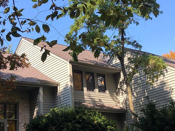 3rd image of S44W25780 Underwood Ct