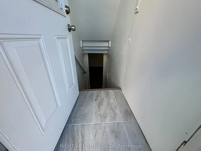 950 Queens Blvd #LOWER — Photo 4