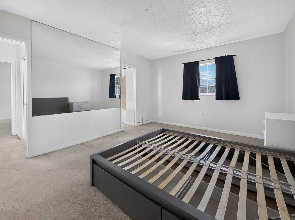 2 bed, $1,395 — Photo 2