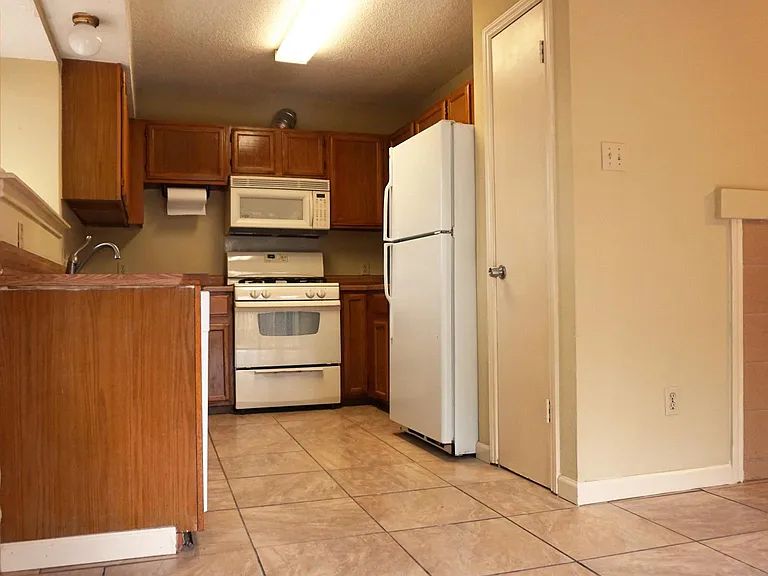 12805 Staton Dr — Photo 10