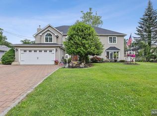 45 Dogwood Ln, Emerson, NJ 07630