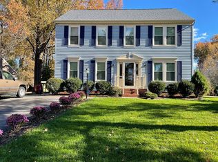 3949 River Bluffs Pl, Richmond, VA 23223