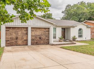 5612 Macgregor Dr, Haltom City, TX 76148