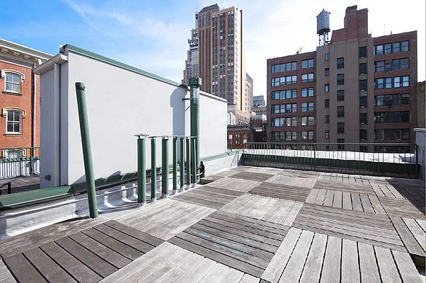 Rented by Nest Seekers International | media 71