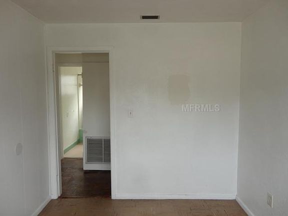 4th image of 3246 21st St N