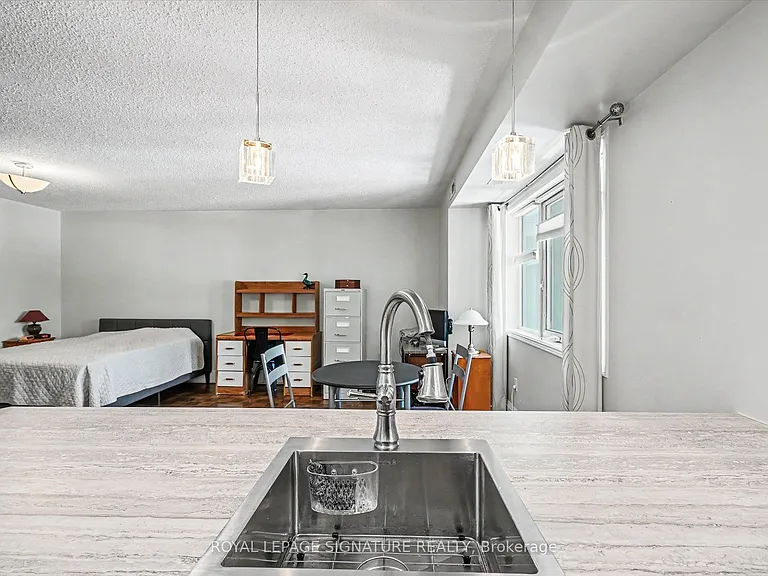101 Bristol Rd E #221 — Photo 9