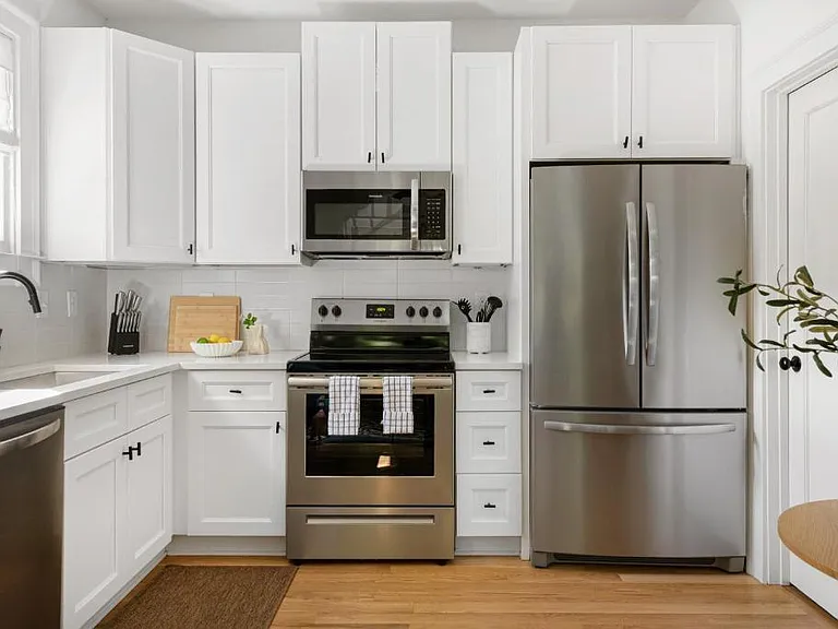 1054 Euclid Ave NE #CH — Photo 13