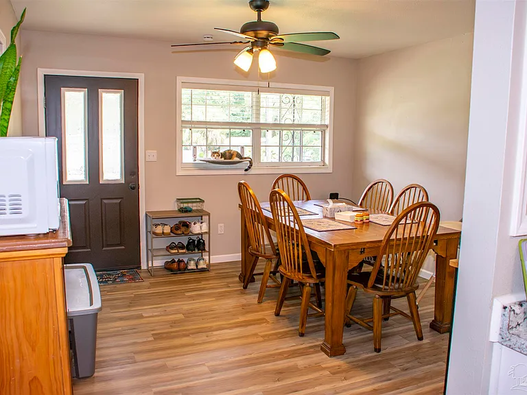 5357 Locklin Ave — Photo 16