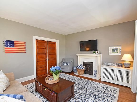 4th image of 3811 Isabella Ave