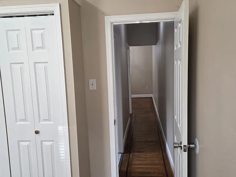 5222 Chestnut St #1R — Photo 5