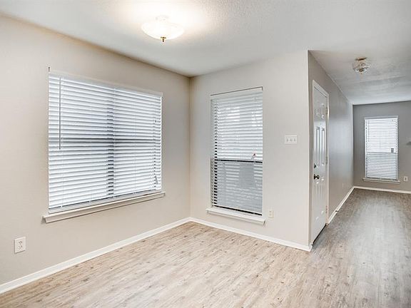 5th image of 1809 W Spring Creek Pkwy #2