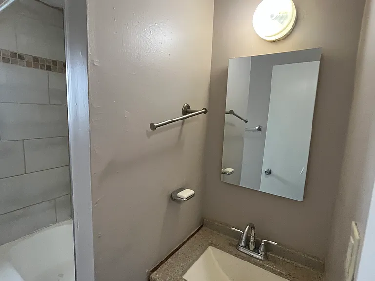 Bathroom vanity