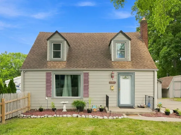 2514 Poinsette Dr, Fort Wayne, IN 46808